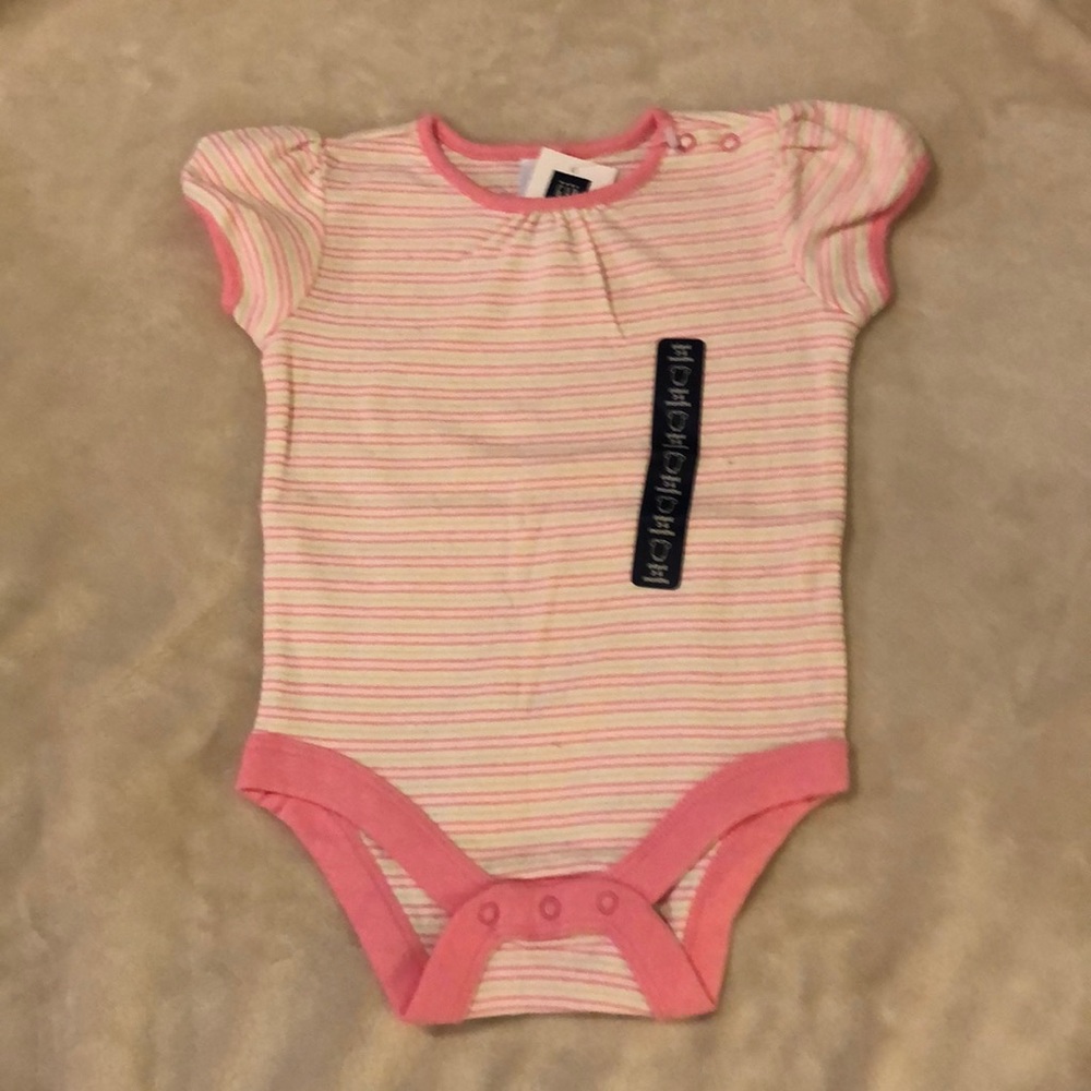 Baby Gap NWT Pink/Green/White shortsleeved onesie